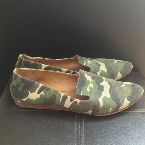 Veronica Beard Designer Griffin Camo Canvas Slide On Comfort Flats Loafers - Picture 3 of 7